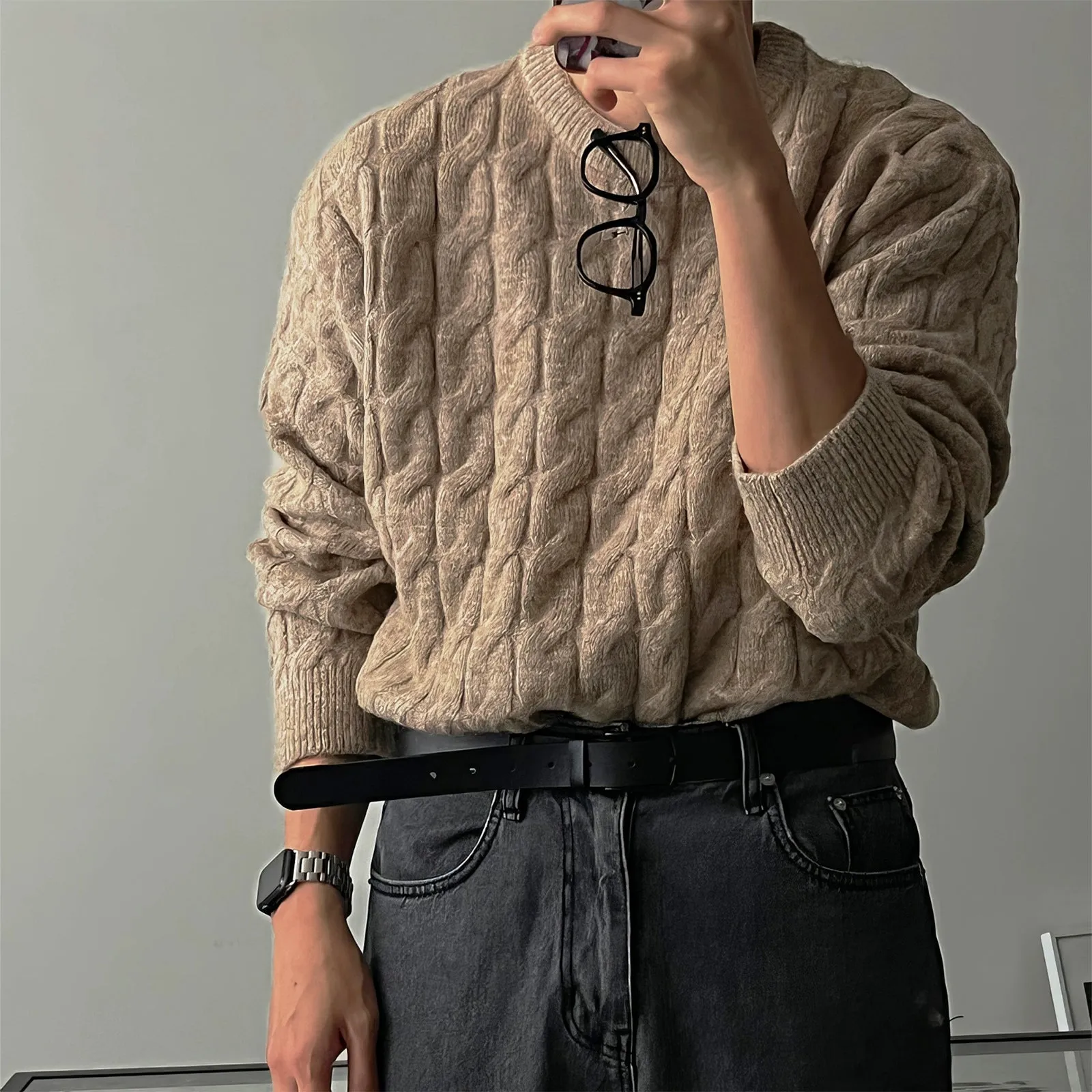 Round Neck Cable Knit Sweater